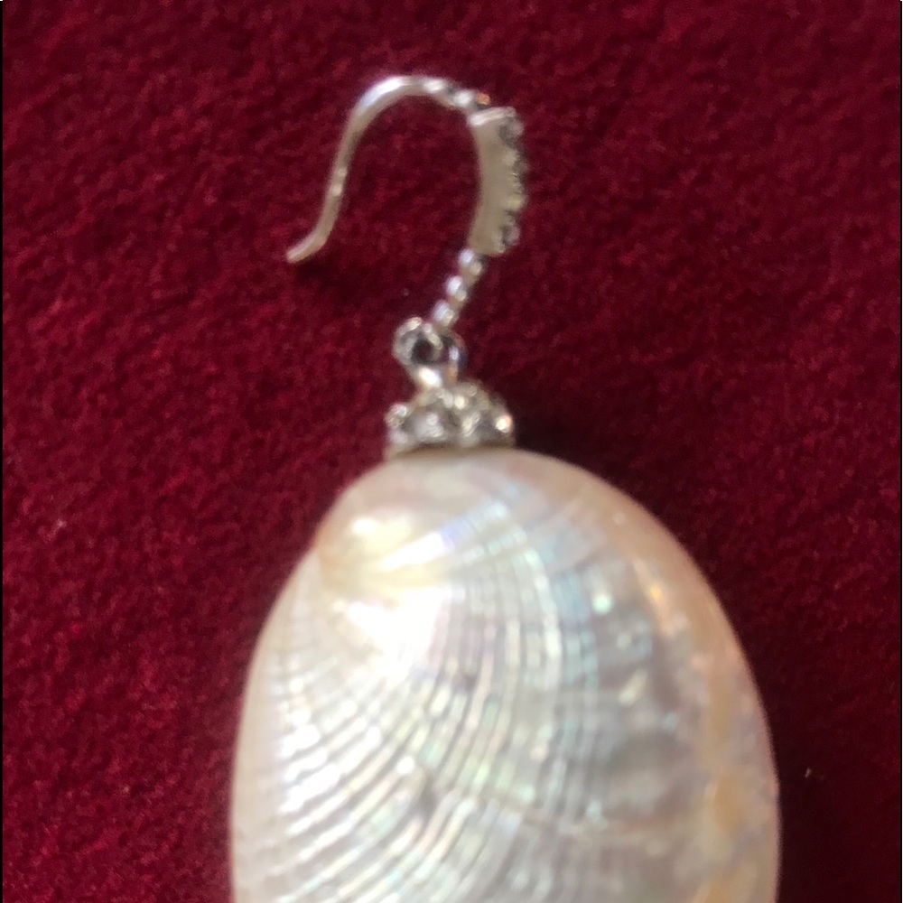 Shell earring - Picture 4 of 5